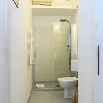 San Lorenzo Flat 2 * Rom